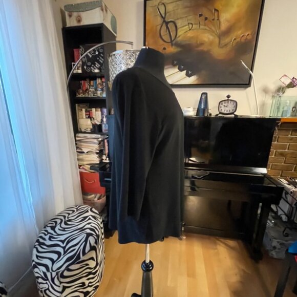 Sympli Black Tunic - Picture 3 of 5